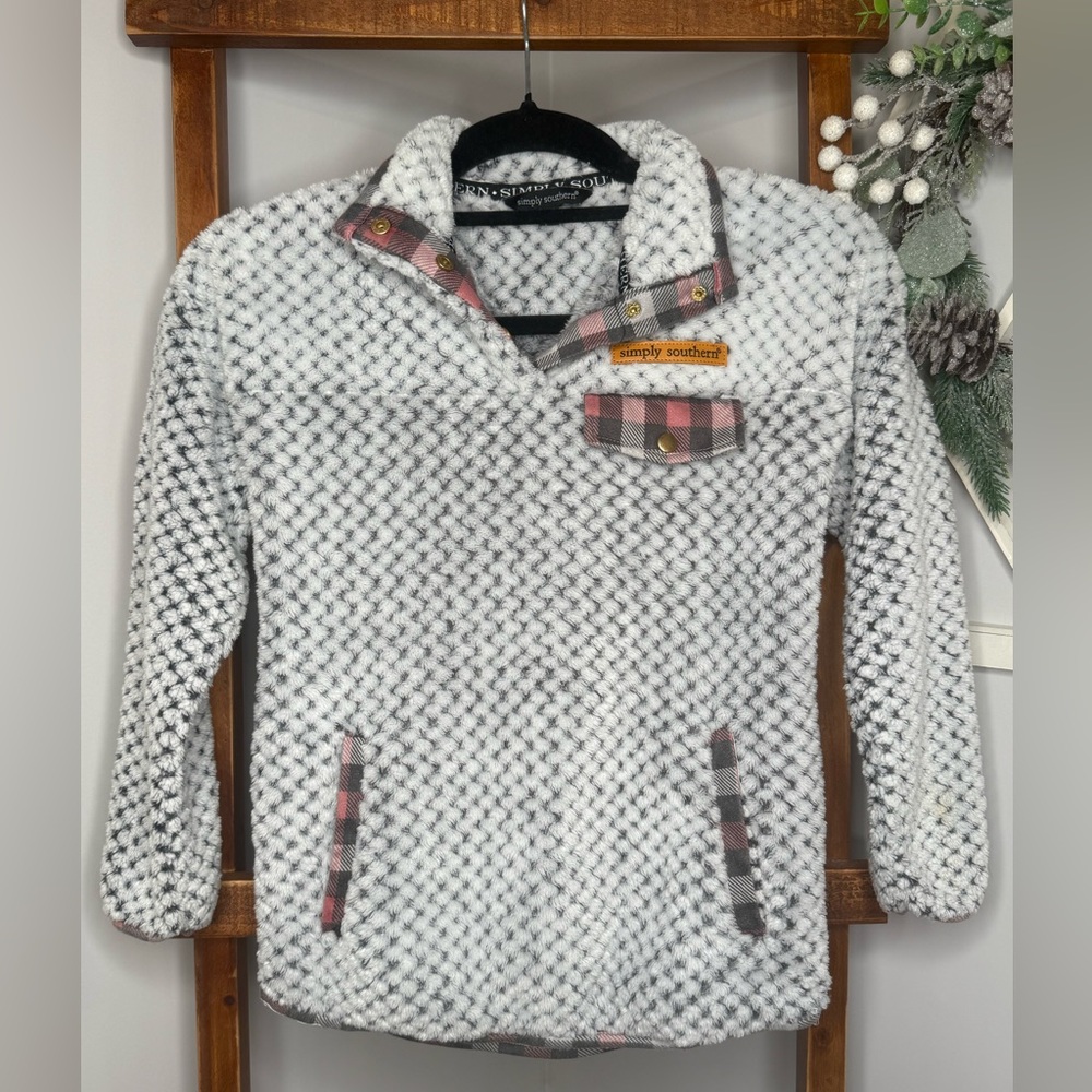 Simply Southern Kids' White and Gray Fleece Pullover